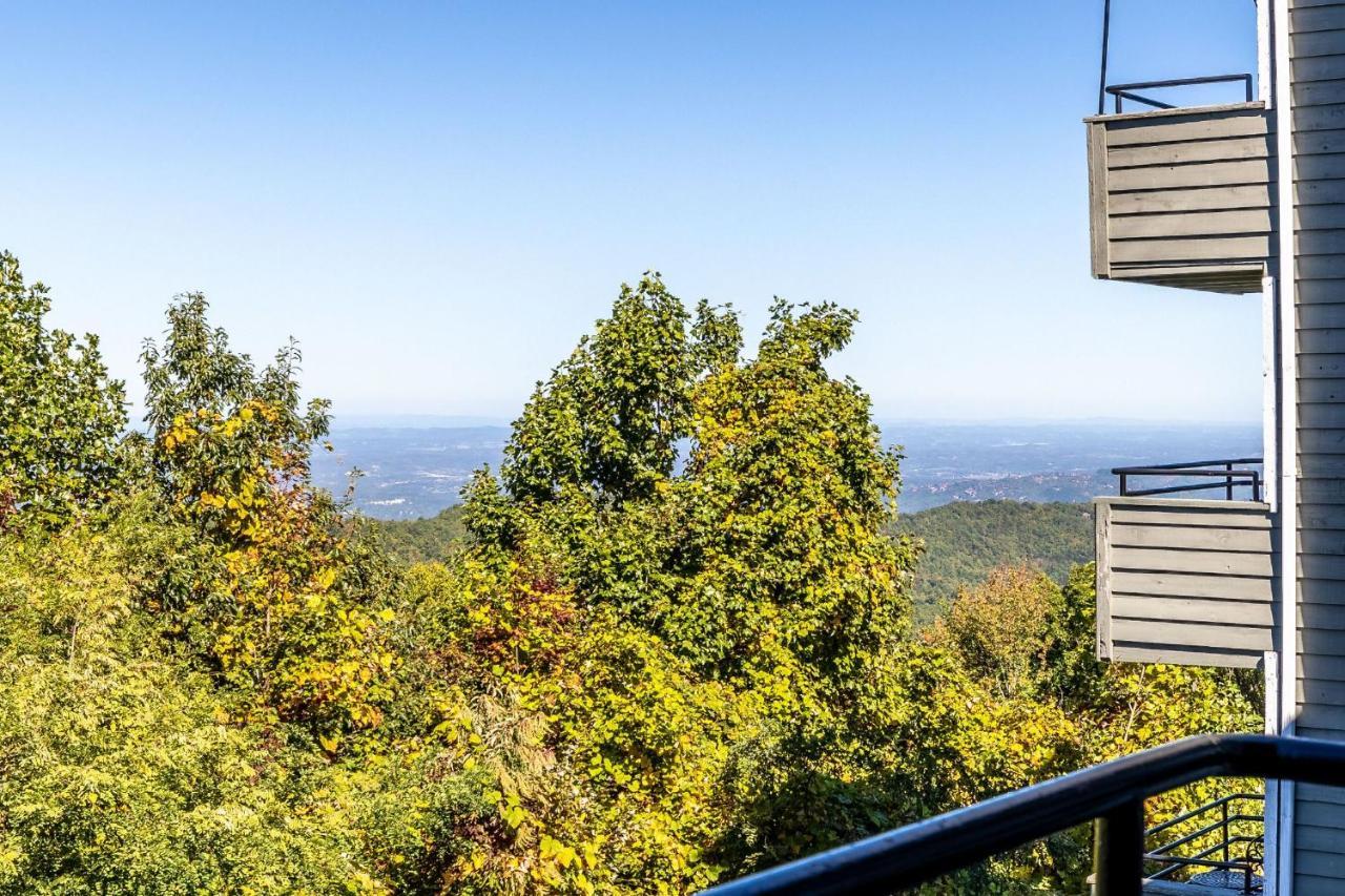 Wow Views!!-Mountain Escape-Outdoor Pool-Close To Downtown-Wifi-Cable-Private Balcony Gatlinburg Ngoại thất bức ảnh